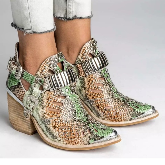 Jeffrey Campbell Calhoun Leather Boots - Picture 3 of 7